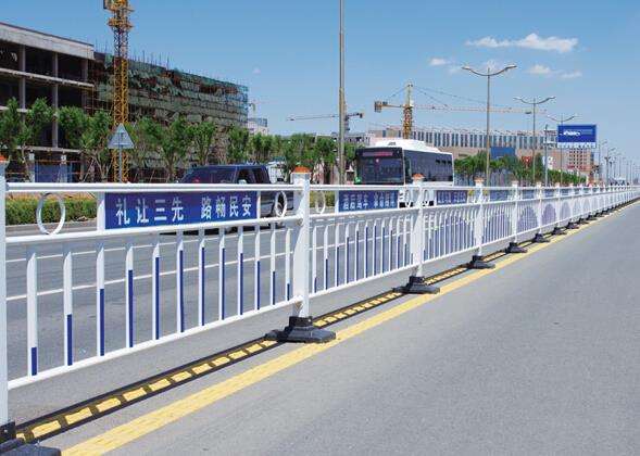 30.jpg 道路護欄
