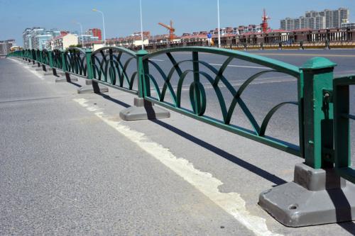 47.jpg 道路護欄