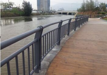 河道護(hù)欄.jpg 河道護(hù)欄.jpg