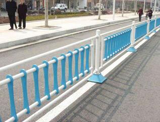 市政護(hù)欄.jpg 市政護(hù)欄.jpg